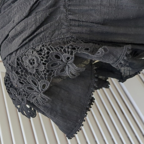 NWT Max Studio Black Blouse Ruffle Sleeves - Picture 3 of 8